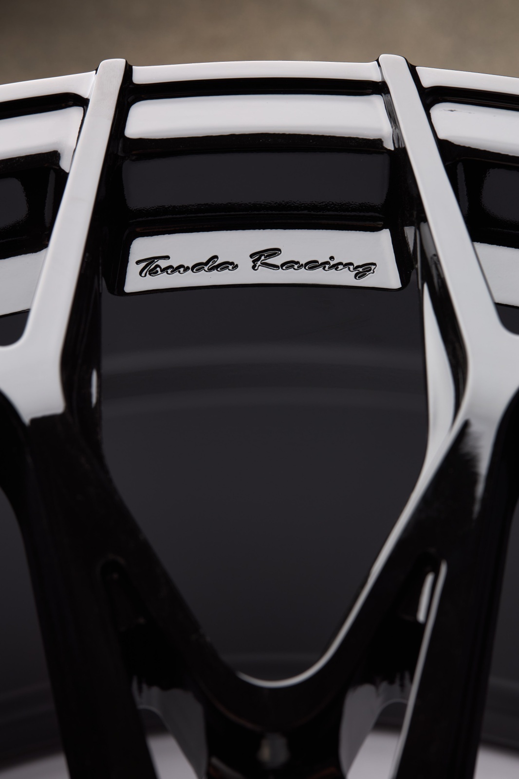 Tsuda Racing フォージドホイール 19インチ JB74/JC74 - Tsuda Racing
